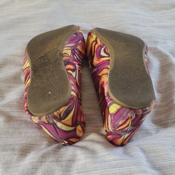 H&M Patterned Flat - Picture 5 of 7